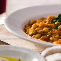 Greek Stewed White Beans with Tomatoes, Oregano and Olive Oil